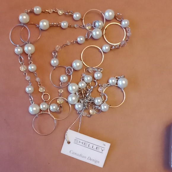 Jewelry - Shelley brand necklace #387